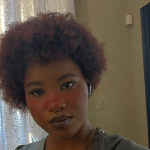 Meet your Posher, Dejanay